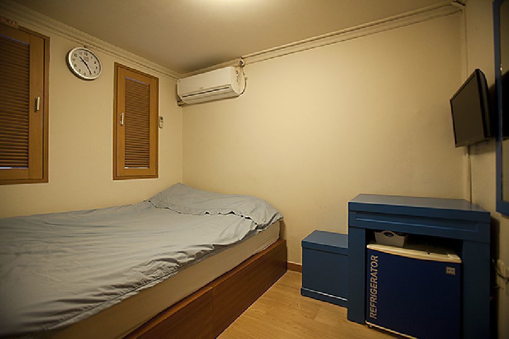 Oppa Hostel Seoul Exterior photo